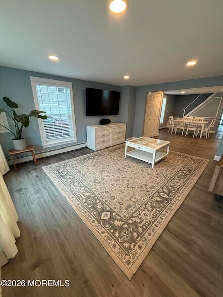 Building Photo - 67 5th St