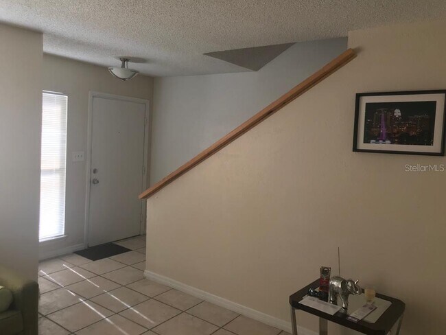Building Photo - 4023 Henley Rd