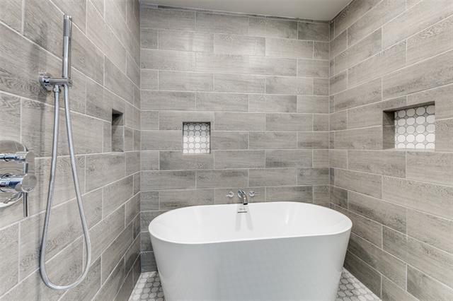 Building Photo - 2386 Chart Dr