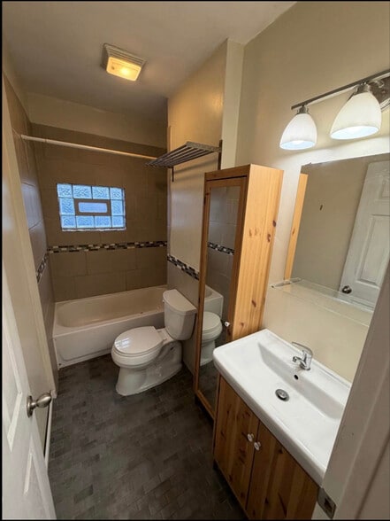 Building Photo - 3714 Stevens Ave