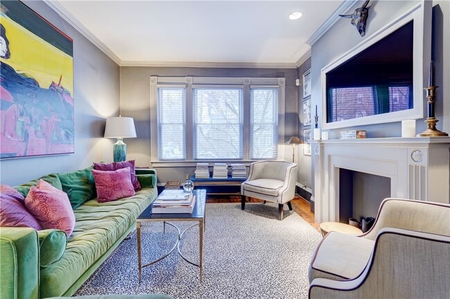 Building Photo - 249 S Goodman St