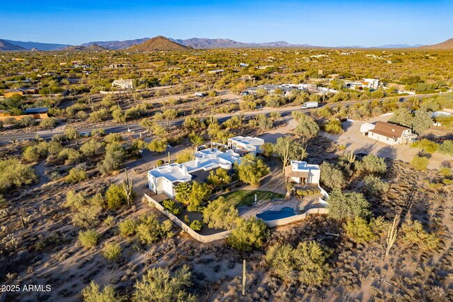Building Photo - 7845 E Dynamite Blvd