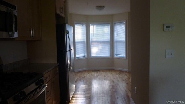 Building Photo - 48 Berry Ln