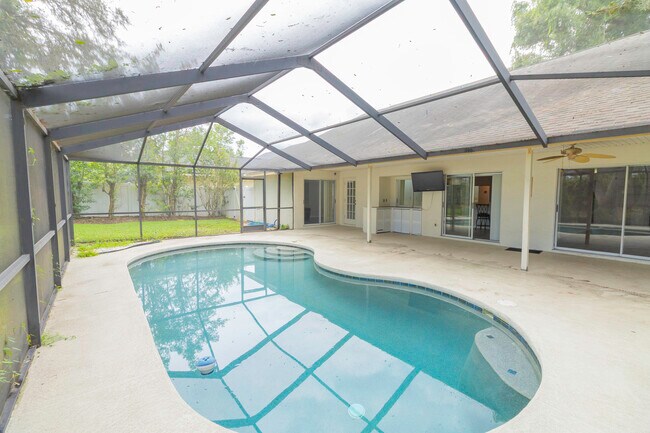 Building Photo - 2536 Mason Oaks Dr