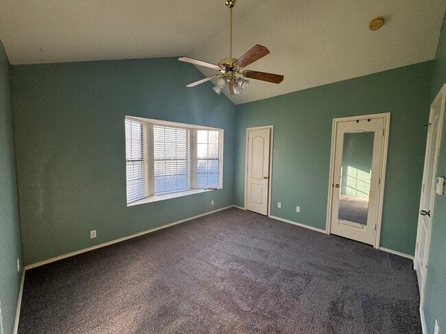 Building Photo - 11901 Swearingen Dr