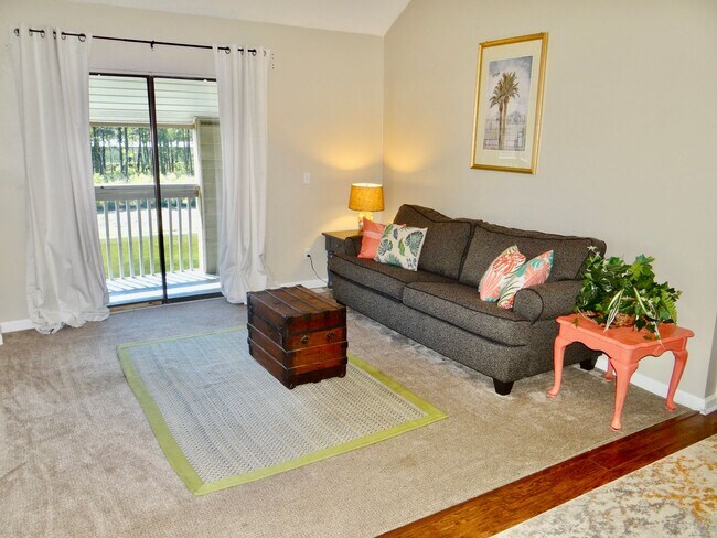 Building Photo - Furnished All-Inclusive 4bed/3bath condo a...