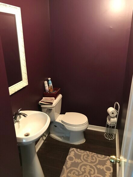 Shared main level half bath - 5 Whitechurch Ct
