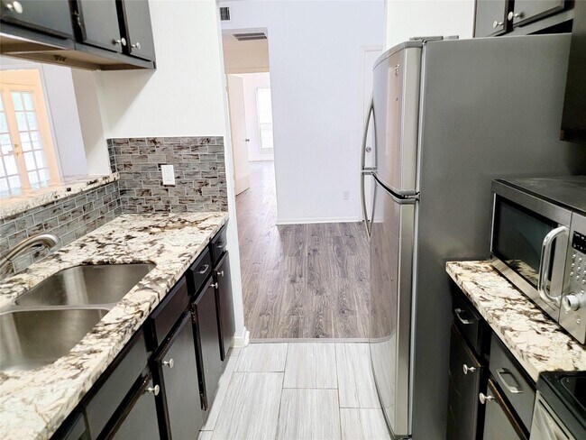 Building Photo - 2001 Bering Dr