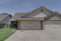 Building Photo - 3118 Weave Ct
