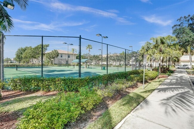 Building Photo - 2613 SW 83rd Terrace