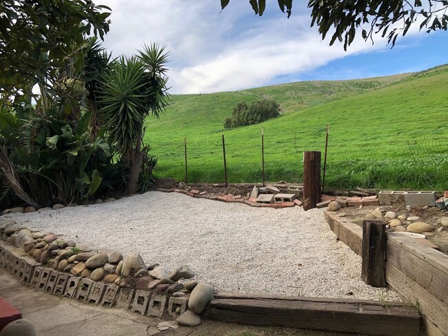 Building Photo - Unique Hillside Ventura Home with Ocean Vi...