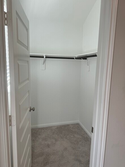 Building Photo - 7911 Virginia Dr
