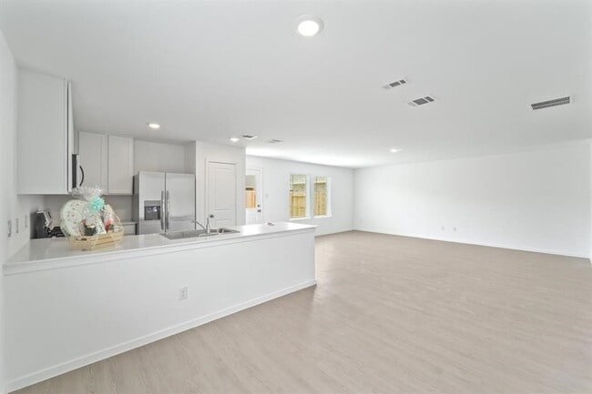 Building Photo - 6318 Marigold Blaze Dr