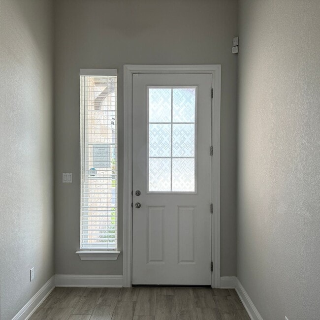 Building Photo - 3750 E Palm Valley Blvd