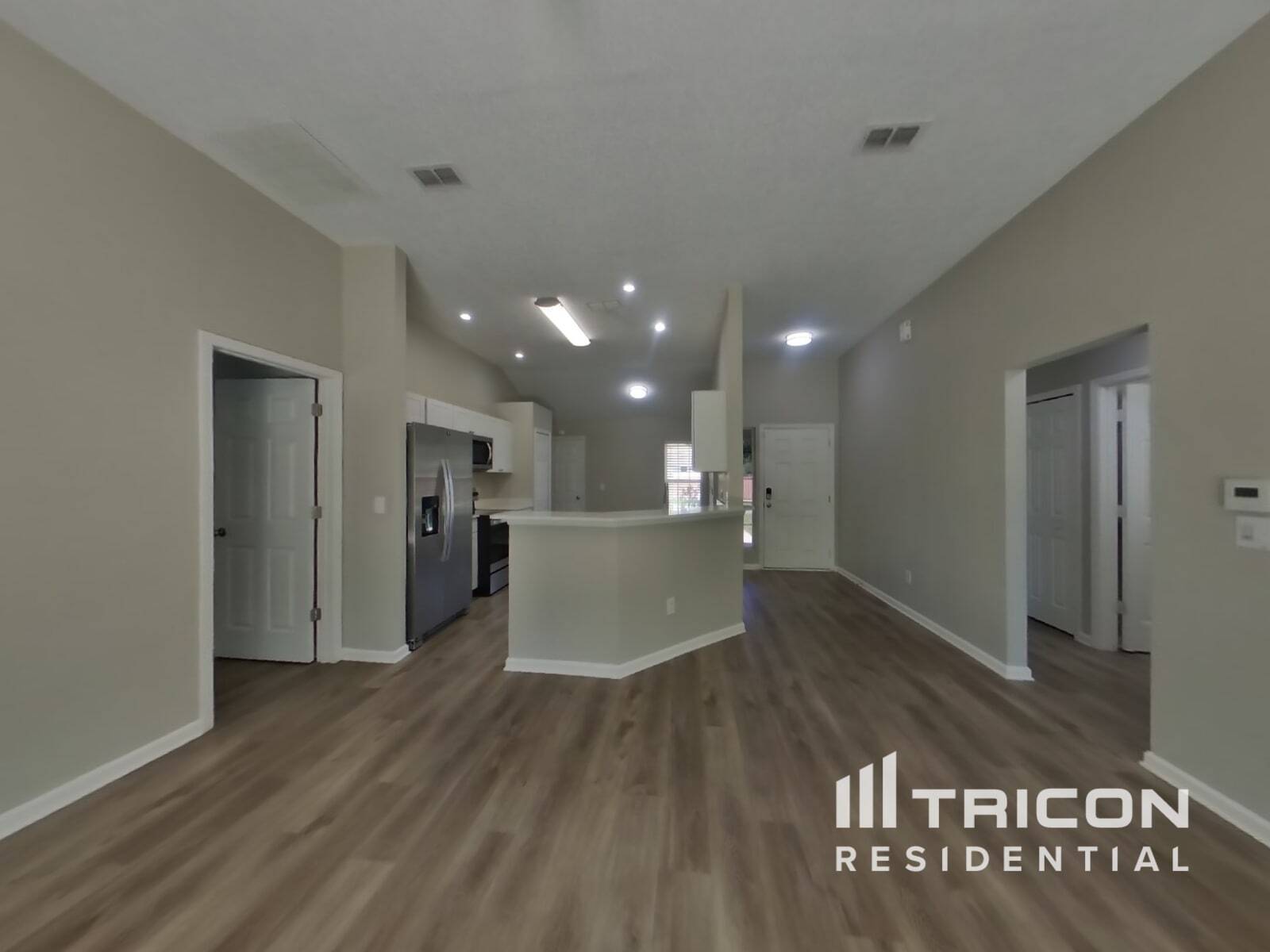 Building Photo - 9282 Thunderbolt Dr