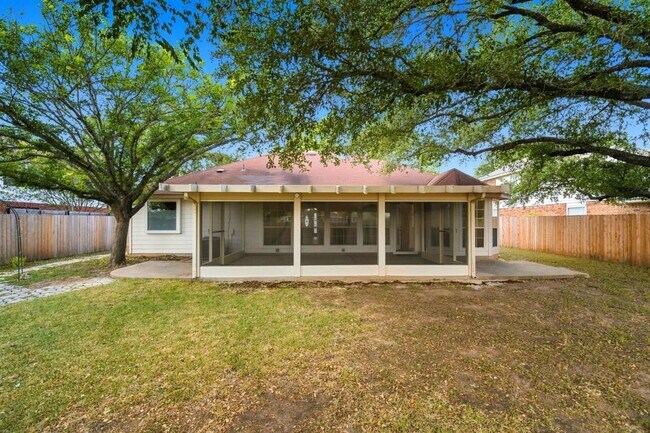 Building Photo - 1319 Rocky Creek Dr