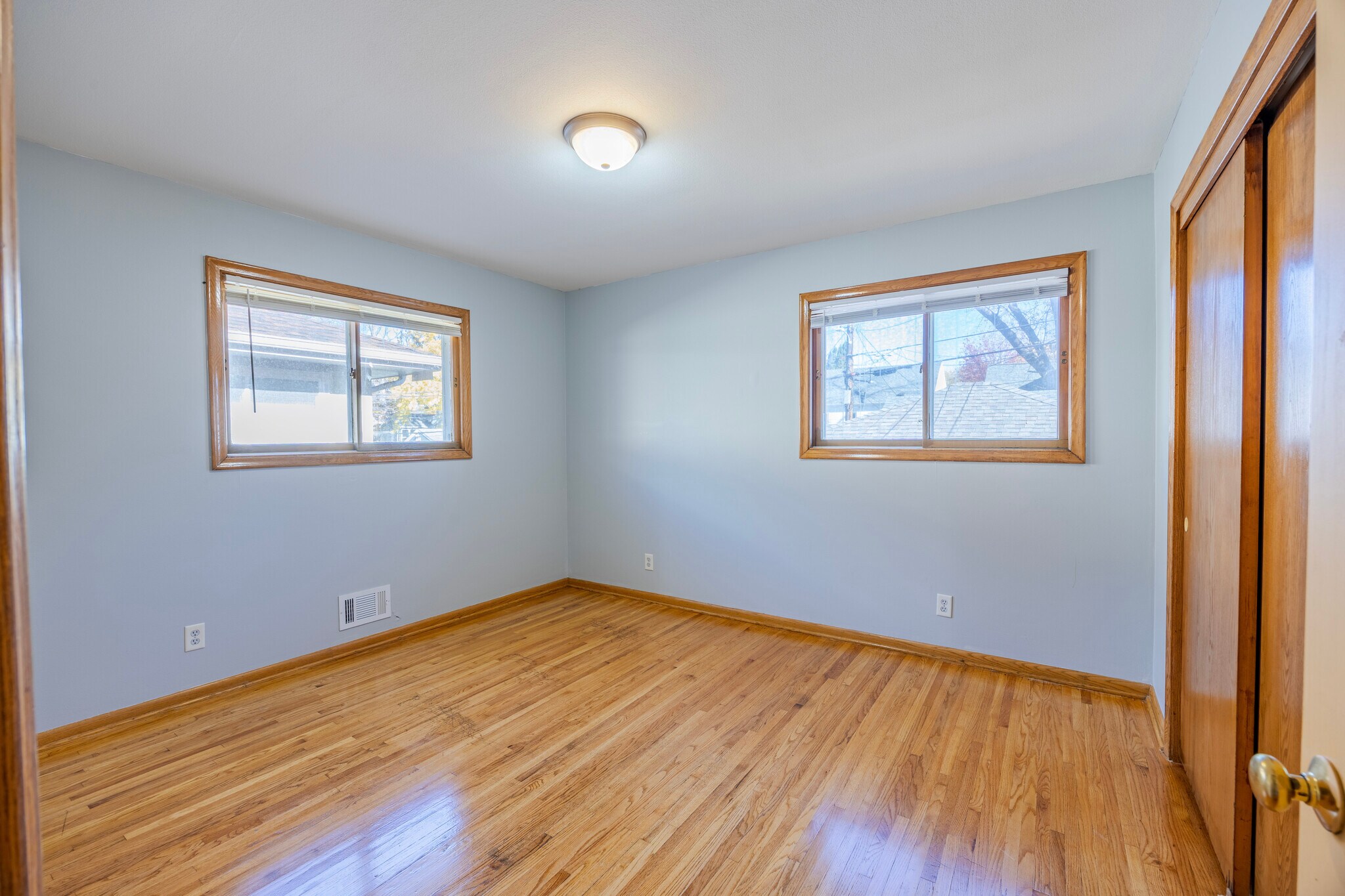 Building Photo - 5751 Xerxes Ave S