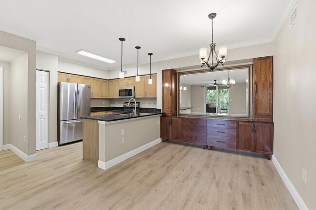 Building Photo - 6559 Emerald Dunes Dr