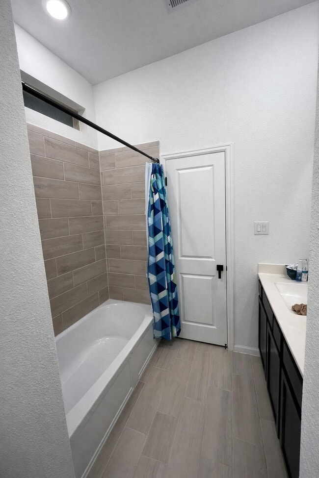 Building Photo - 4334 Redford Valley Rd