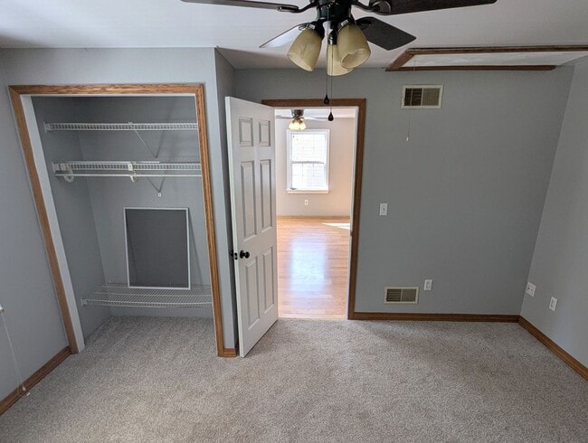 Building Photo - 286 Cottage Ave