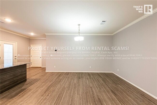 Building Photo - 1284 N Corsica Dr
