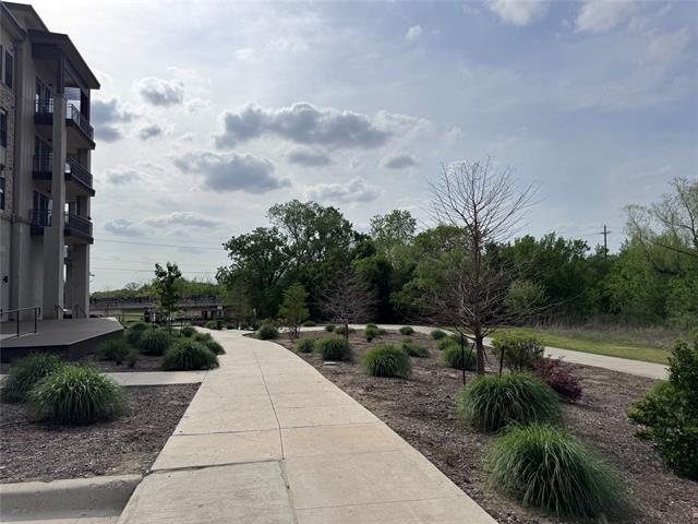 Building Photo - 2700 Old Denton Rd