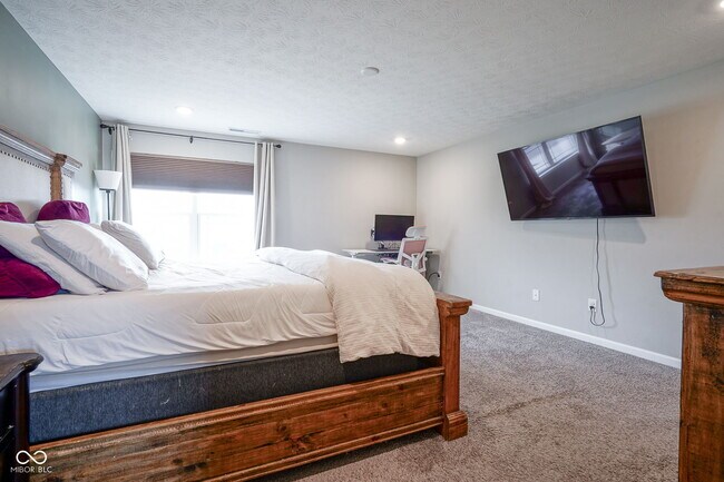 Building Photo - 6810 Birmingham Ave