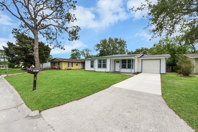 Building Photo - 3511 Palm Ave