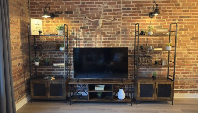 Building Photo - 632 Florida Ave NW