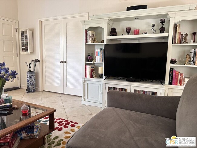 Building Photo - 5304 Los Coyotes Dr