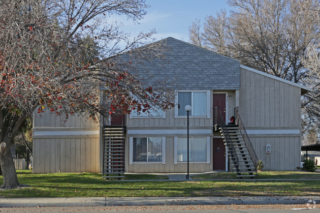 Building Photo - Pleasant Valley Pines Apartments