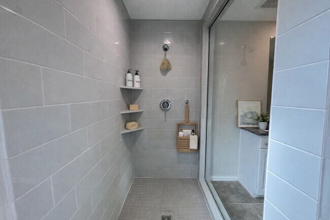 Building Photo - 231 Moon Dance Ct