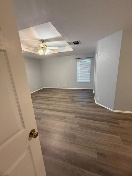 Building Photo - 612 Blair Ave