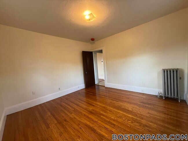 Building Photo - 155 Summer St