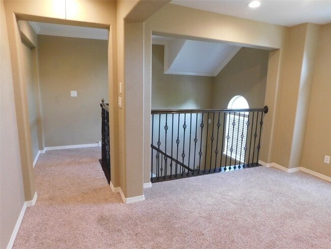 Building Photo - 4333 Lake Run Dr
