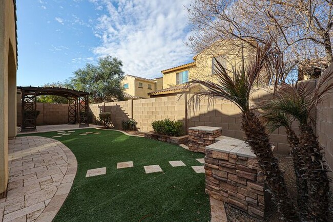 Building Photo - Lovely 4 bed 3 bath in core Chandler, ( Oc...