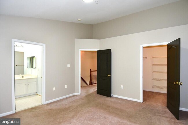 Building Photo - 15511 Kennett Square Way