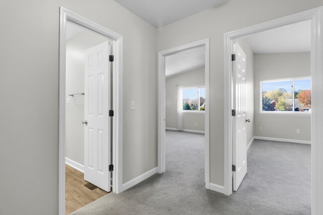 Building Photo - 18 Harbour Walk Townhouses