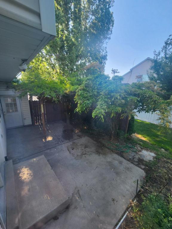 Building Photo - 2277 W 5650 S