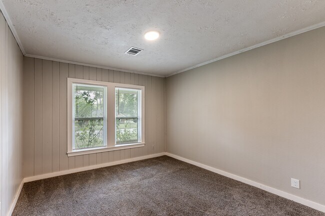 Building Photo - 1528 22nd St