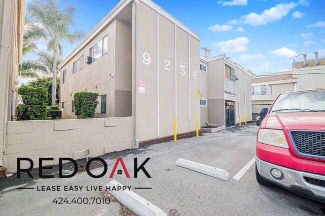 Building Photo - 9254 Palm St