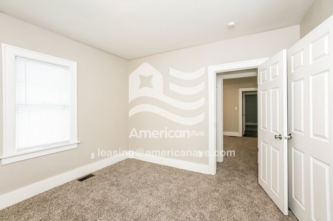 Building Photo - 202 E Ewing Ave