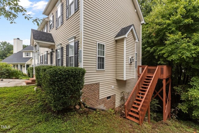 Building Photo - 108 Tarlow Ct