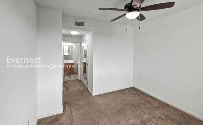 Building Photo - 1101 S Main St