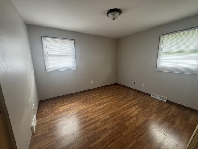 Building Photo - 3416 93rd St