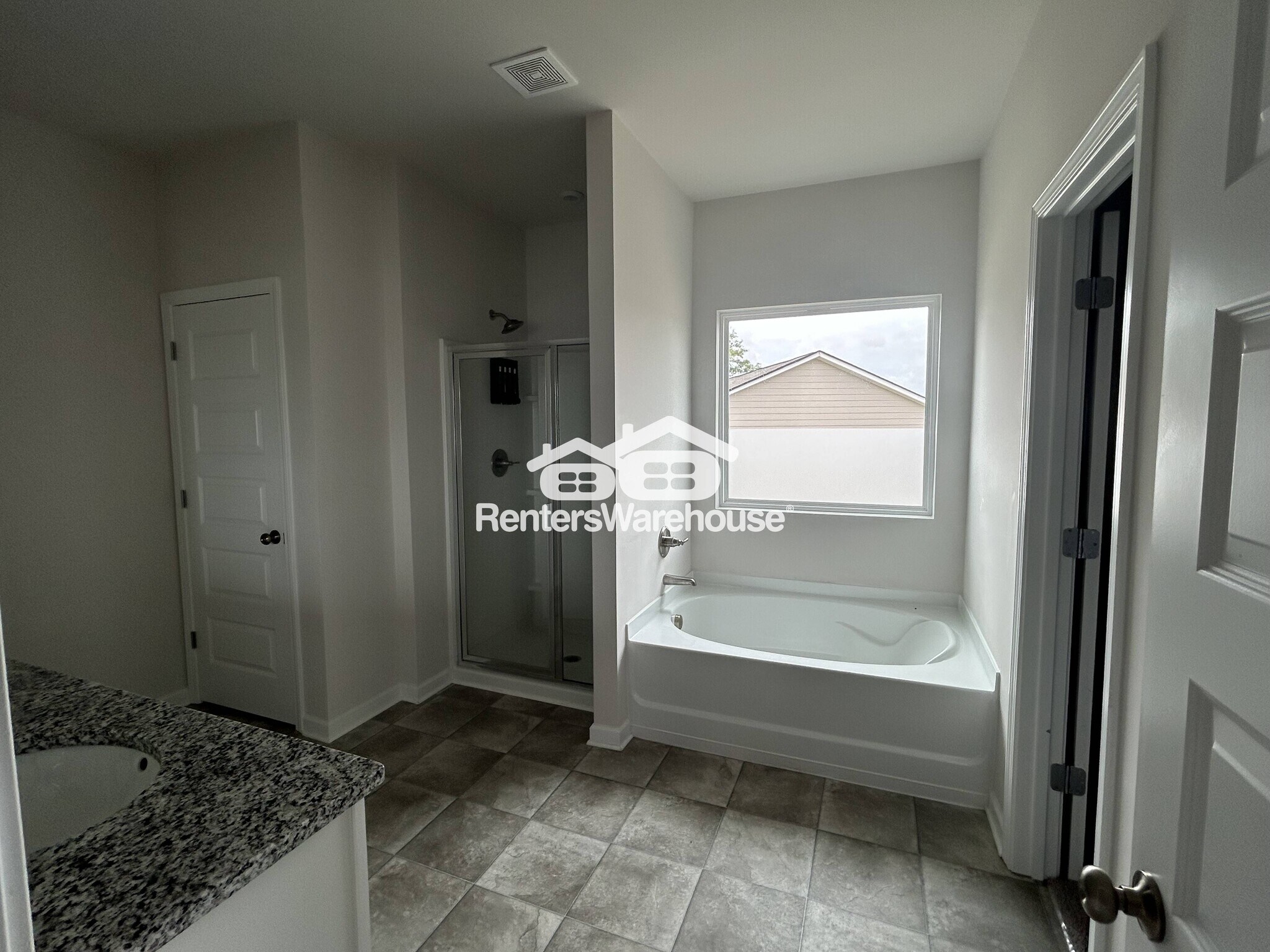 Building Photo - 5475 Cedar Creek Dr