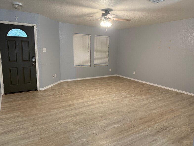 Building Photo - 9819 Placid Bay