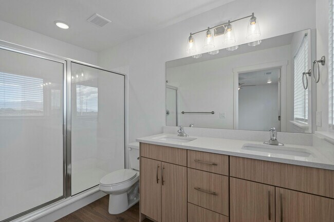 Building Photo - 904 S 850 W