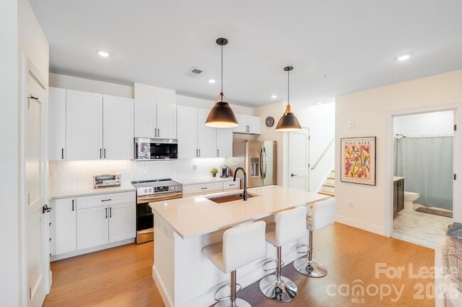 Building Photo - 3000 South Blvd