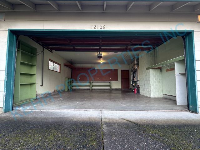 Building Photo - 12106 SE Juniper St